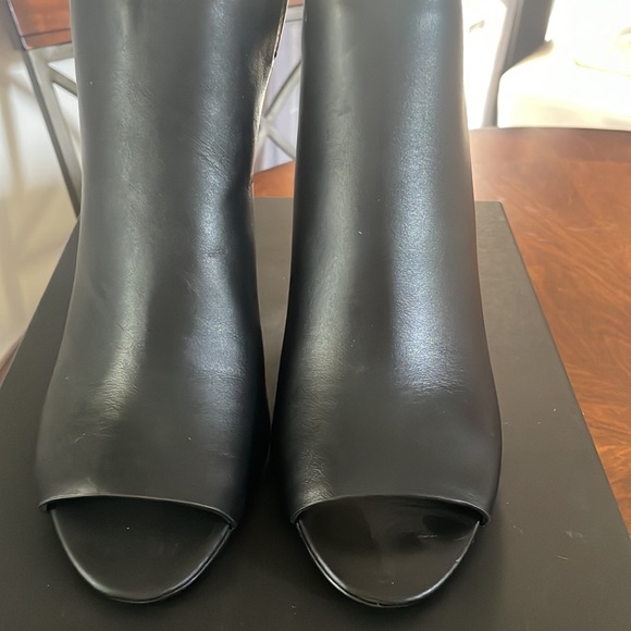 An Early Spring Must Have!! NEW - BR Stylish Peep toes! - Picture 8 of 9